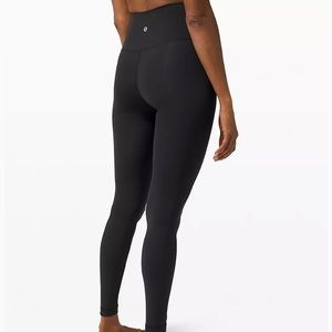 Lululemon wonder under high rise size 2 black
